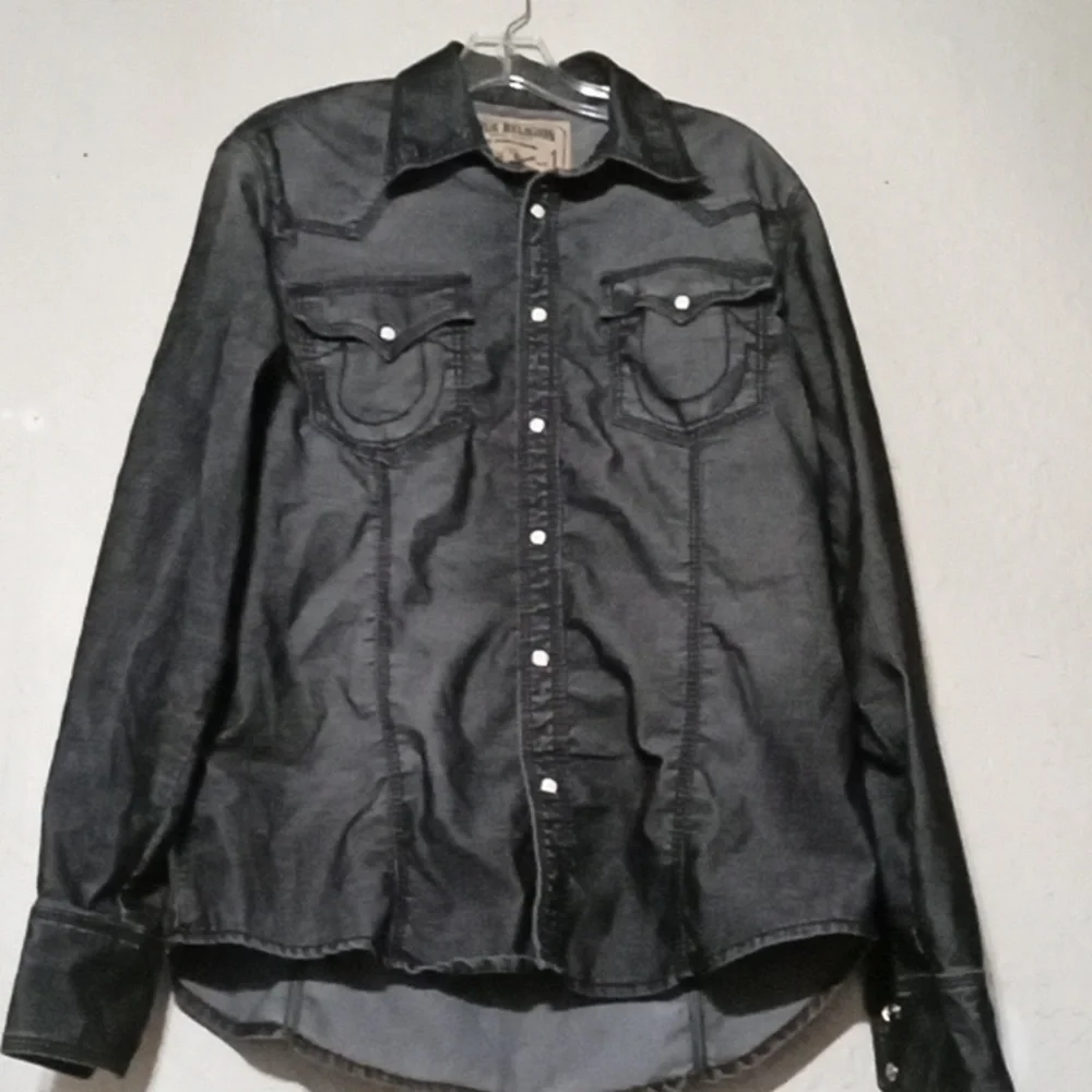 True Religion shirt